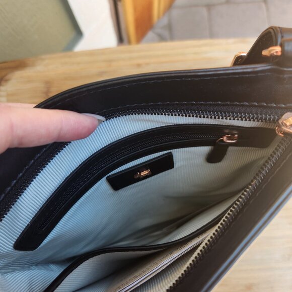 RADLEY LONDON EXPANDABLE ZIP TOP CROSSBODY - Picture 5 of 5